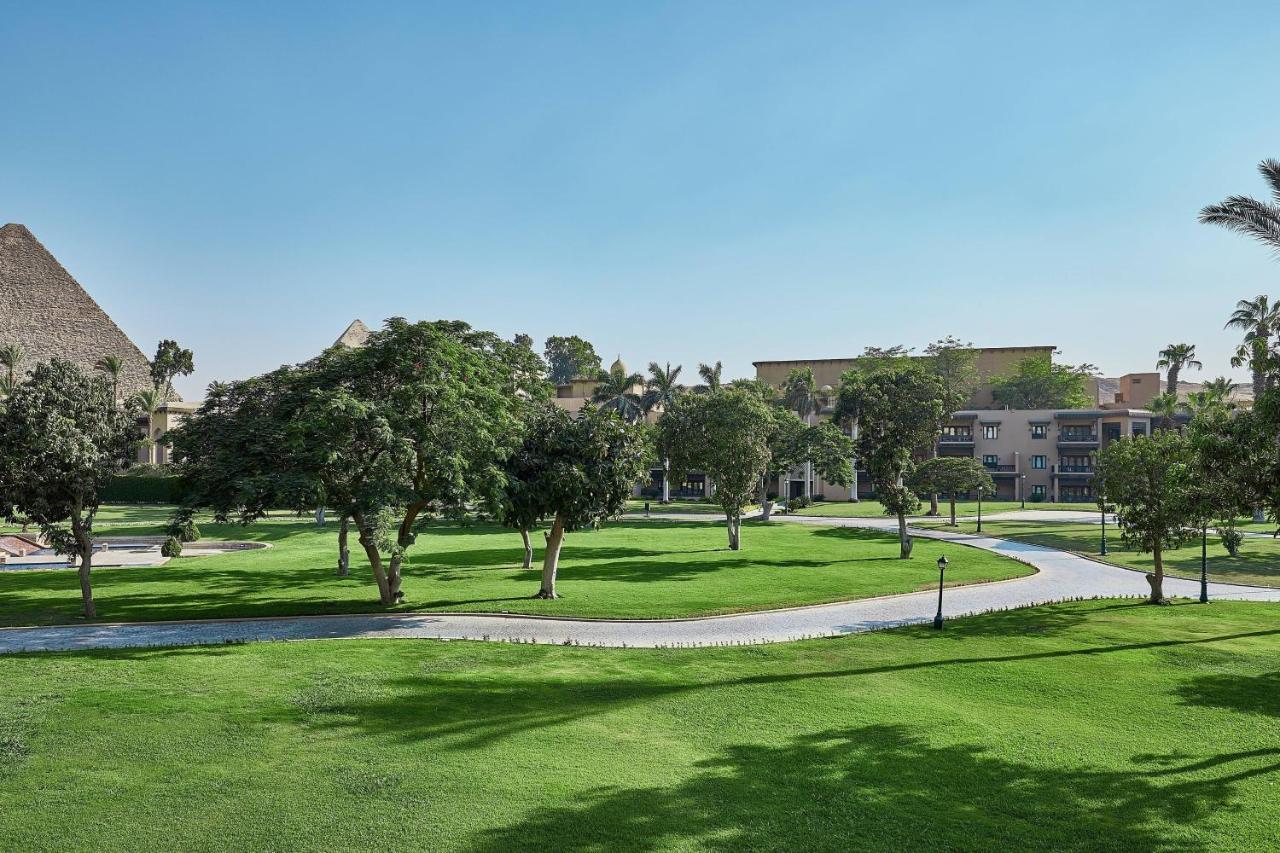 Hotel Marriott Mena House, Cairo Giza Esterno foto The campus of the American University in Cairo