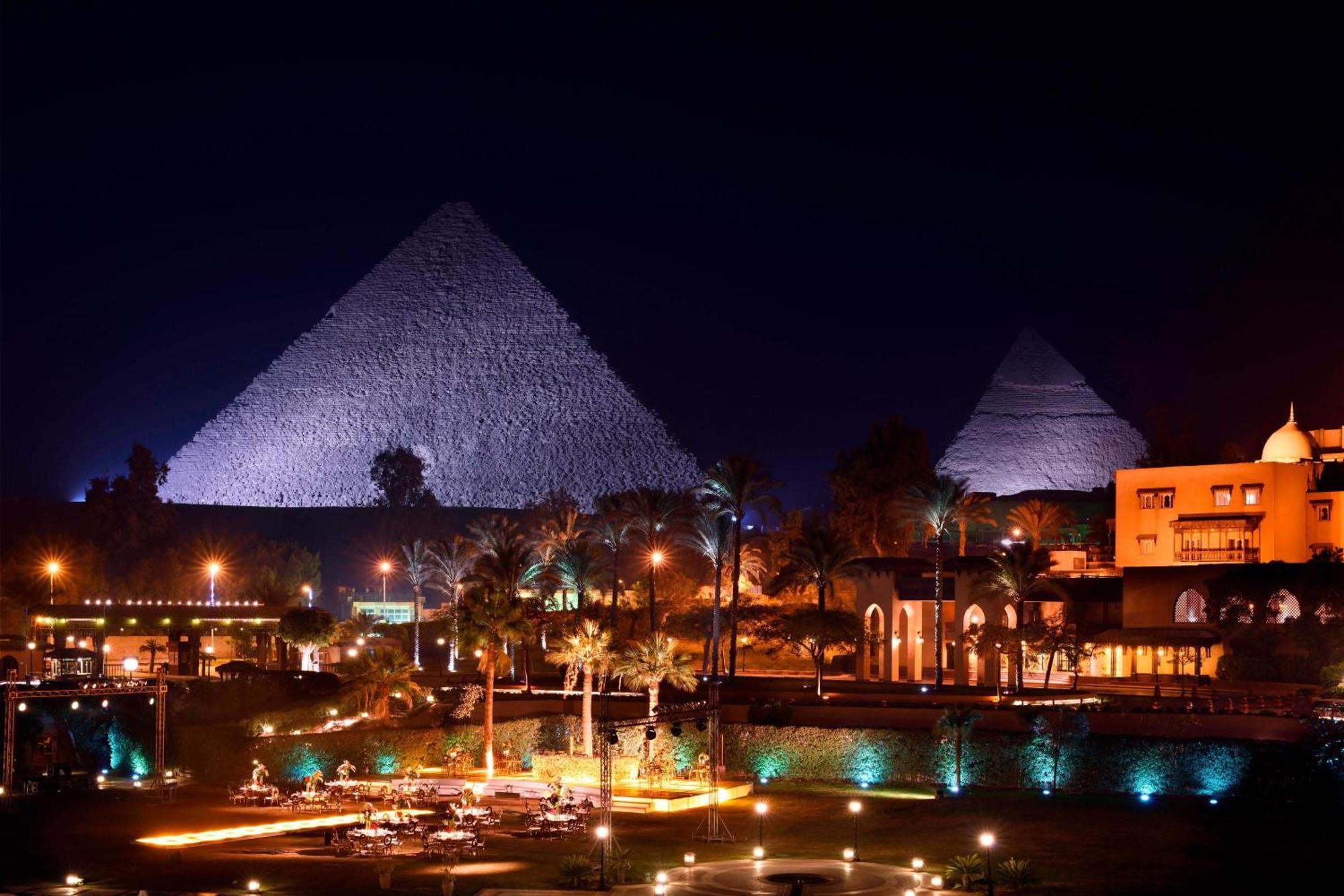 Hotel Marriott Mena House, Cairo Giza Esterno foto The pyramids at night
