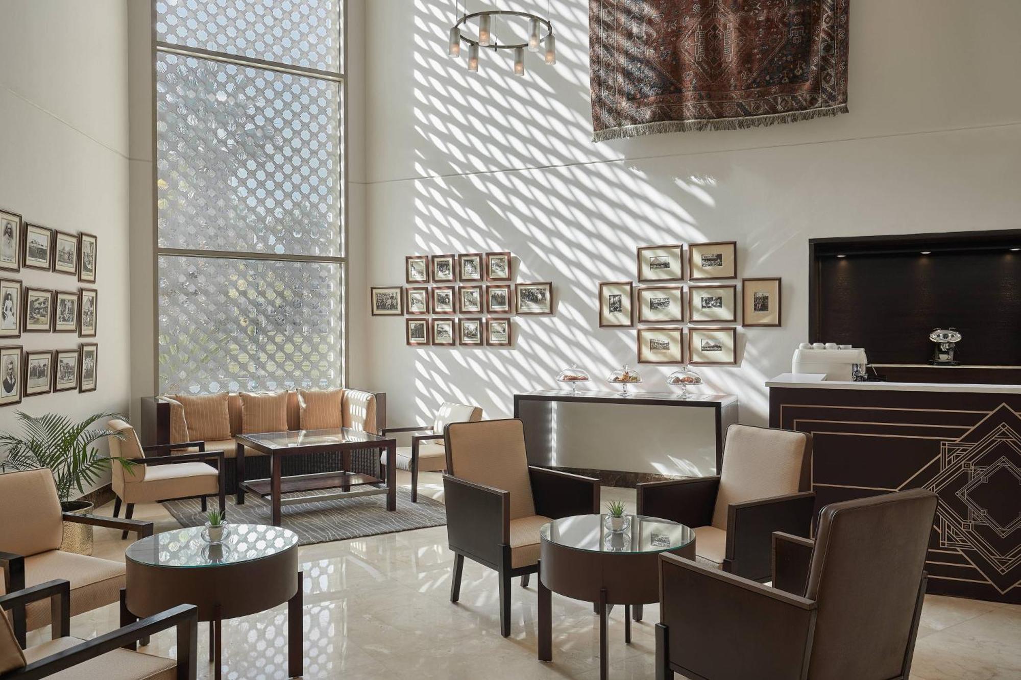 Hotel Marriott Mena House, Cairo Giza Esterno foto The lounge at the airport